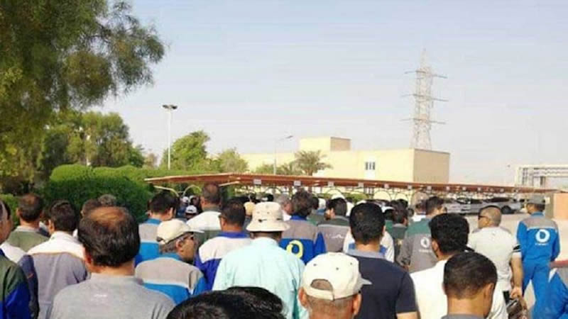 إضراب عمال وموظفي شركة البتروكيماويات بمدينة ماهشهر-