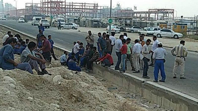 أضرب عمال شركة ”سيناء جوستار” مدينه كنعان عن العمل