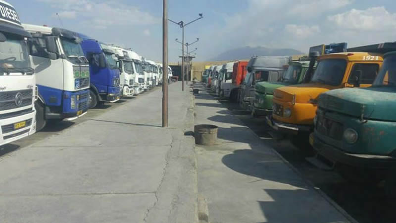 اليوم الخامس من الجولة الجديدة من إضراب سائقي الشاحنات الإيرانية-min