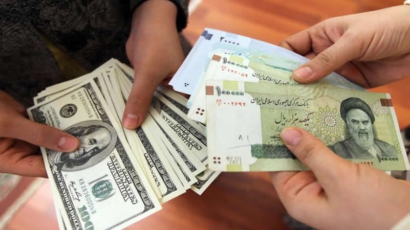 انخفاض القوة الشرائية لعمال إيران