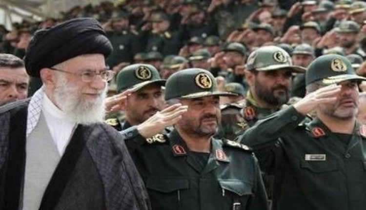 استعراض للقوة للنظام الإيراني في الحضيض والإنكار الجبان في آن واحد