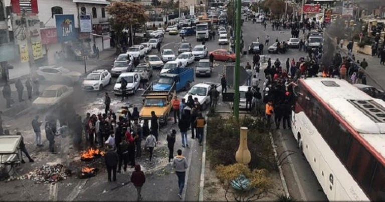 المعارضة الإيرانية: 10 آلاف معتقل منذ اندلاع الاحتجاجات