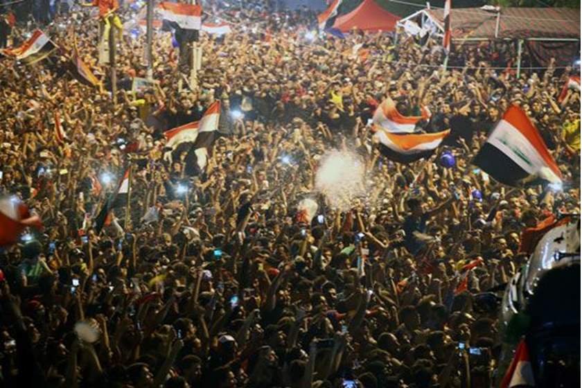 “يوم الزحف” على ساحات الاحتجاج.. قوات الأمن تطلق النار وتصيب العشرات ببغداد