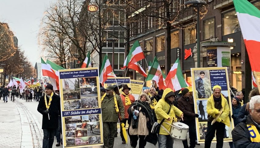 المئات من أنصار مجاهدي خلق يتظاهرون دعماً لانتفاضة الشعب الإيراني في مدينة هامبورغ الألمانية