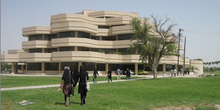 وفاة مشبوهة لطالبتين بمدينة الأهوازعقب قمع انتفاضة إيران في نوفمبر