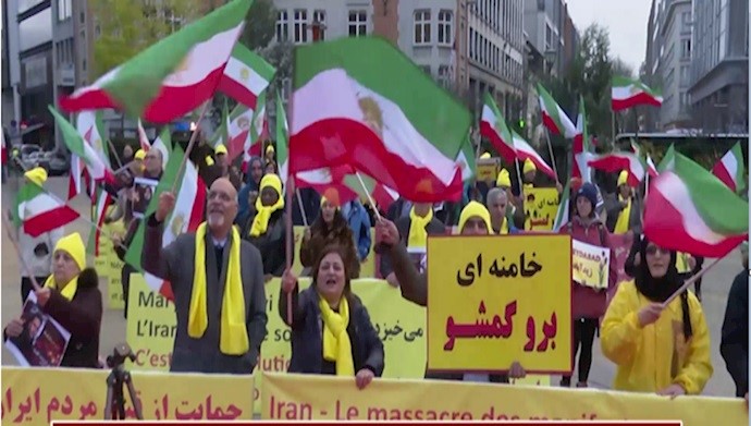 الإيرانيون يتجمعون في بروكسل - الجمعة - 10 يناير ، 2020 لدعم العملية التي أدت للقضاء على قاسم سليماني