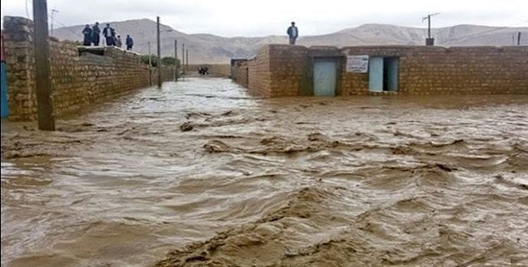 السيول والفيضانات تجتاح 19 محافظة و14 قتيلا وتدمير أماكن في إيران