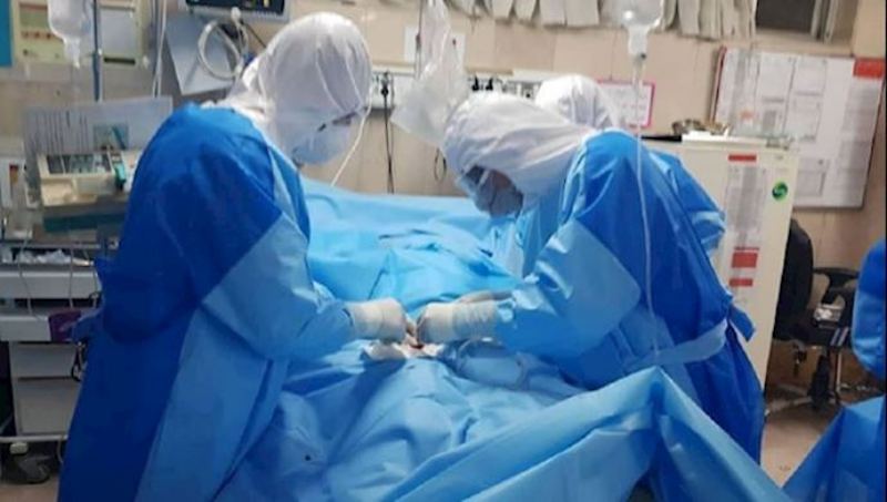 إيران .. وفاة أطباء وممرضات بسبب كورونا بينما روحاني يعلن حالة بيضاء في المحافظات