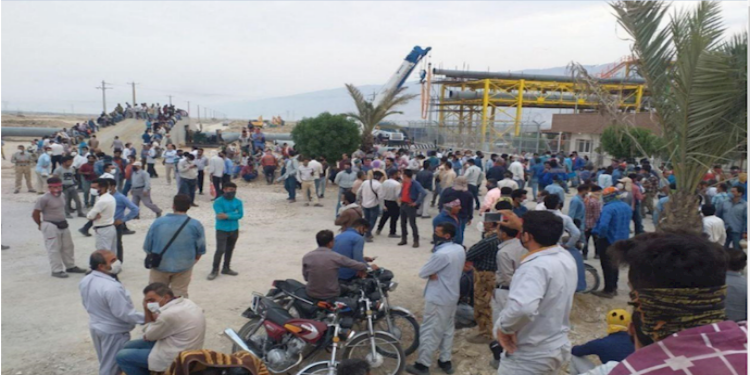 إضراب واسع لعمال النفط والغاز والبتروكيماويات وموظفيها في جنوب إيران