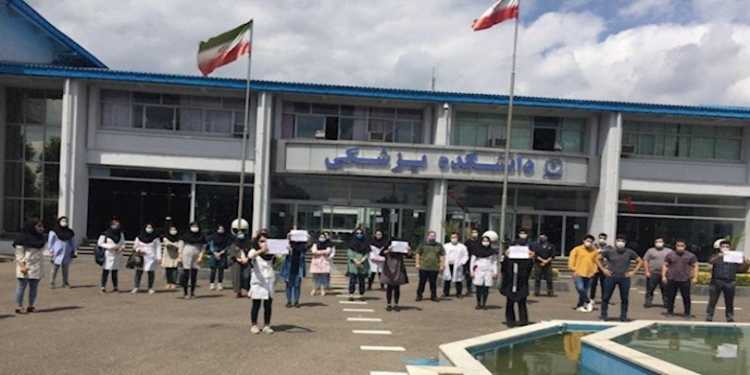 احتجاجات في إيران .. من طلاب الطب في كيلان إلى عمال السكك الحديدية في الغرب