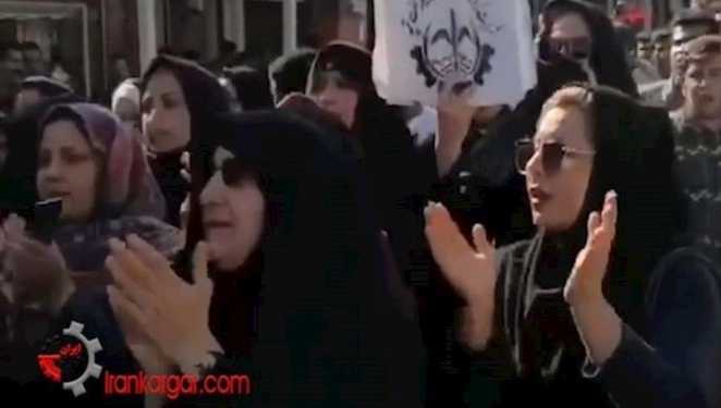 مسيرة احتجاجية تشارك فيها نساء وعوائل عمال هفت تبه دعما لإضرابهم
