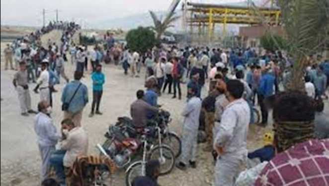 إيران.. إضراب شامل لعمال صناعة النفط والبتروكيمياويات لليوم الـ29 على التوالي