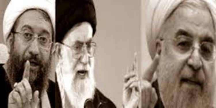 تصعيد الأزمة على رأس النظام؛ زمرة خامنئي ترحب بمحاكمة روحاني