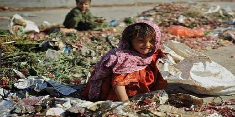 80٪ من الإيرانيين يعيشون تحت خط الفقر