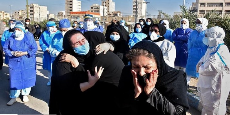 أكثر من 237400 شخص عدد الضحايا كورونا في إيران