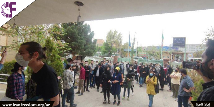 إيران: خوف خامنئي من طلاب الجامعات له تاريخ طويل