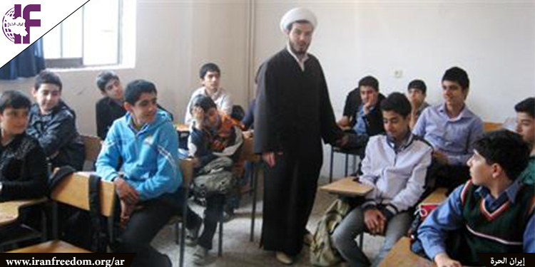 إيران: خامنئي يحوّ‍ل المدارس التقليدية إلى مدارس دينية