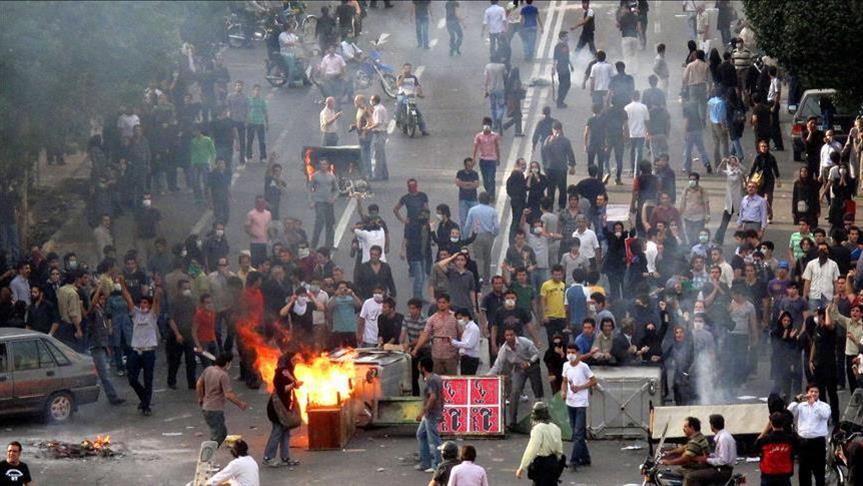 احتجاجات إيران: ردود فعل النظام المخيفة