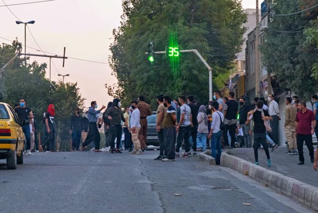 تصاعد الاحتجاجات والإضرابات في اليوم الحادي والأربعين لانتفاضة الشعب الإيراني