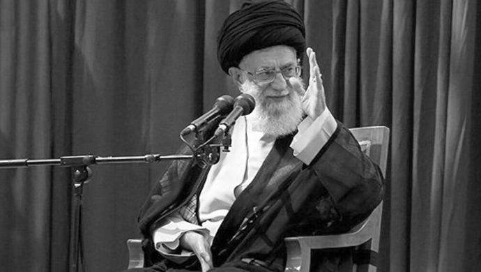 خمسة أشهر من الاحتجاجات الإيرانية تجبر خامنئي على الاعتراف بفشل النظام