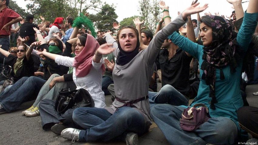 عبودية المرأة في إيران وميادينها الخارجية في ذكرى يوم المرأة العالمي