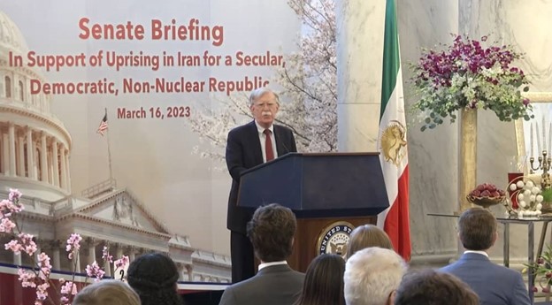 السفير جون بولتون: قوة الرأي العام الإيراني ستسقط آيات الله