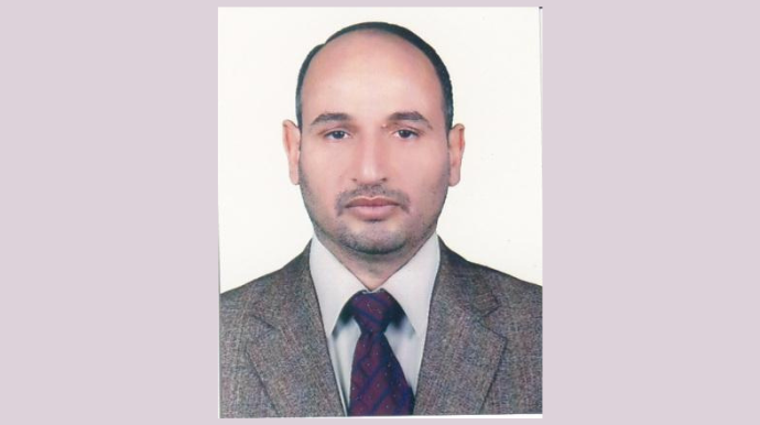 النظام الإيراني يتهاوى.. ولاريجاني في العراق ولبنان لتدارك السقوط أراد أن يكون رقما يتقاسم النفوذ في المنطقة مع أدوات الغرب الأخرى كما أوهمه الغرب؛ لكنه أدرك أنه لم يكن ولن يكون سوى أداة إجرامية بيد الغرب.. واليوم يتهاوى نظام الملالي بعد تلقيه ضربات موجعة من أولئك الذين أسسوه ودعموا وجوده واستمراره ليقولوا له لا تخرج ولا تتمادى خارج السيناريو المرسوم لك