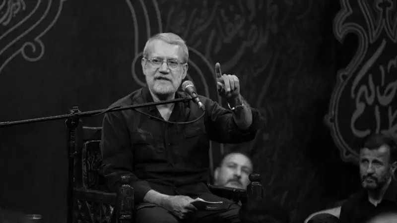 "زيارة لاريجاني إلى لبنان والعراق: تحولات إقليمية، تحديات لبنانية، وصراع المواقف السياسية" زيارة لاريجاني إلى لبنان والعراق في أغسطس 2025 تأتي في سياق حساس للغاية، حيث تشهد المنطقة تصاعدًا في التوترات السياسية والأمنية، خصوصًا في لبنان الذي بدأ فيه نقاش حاد حول سلاح حزب الله