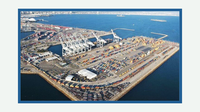 تشديد العقوبات على تشابهار يفضح هشاشة رهانات طهران الاقتصادية إعلان الولايات المتحدة عن إعادة فرض العقوبات على مشروع ميناء تشابهار الاستراتيجي جاء بمثابة إنذار جديد لنظام ولاية الفقيه الذي يعيش أصلاً على وقع أزمات متراكمة