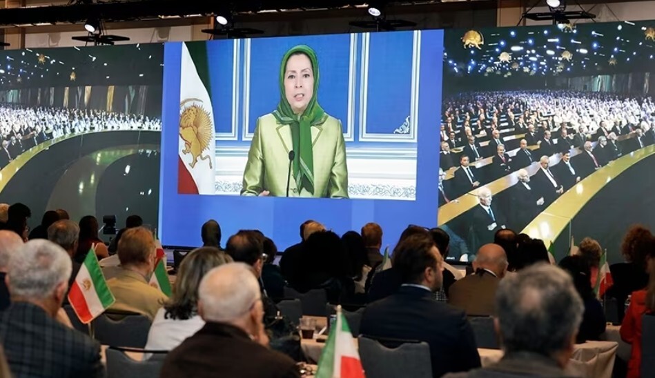 مؤتمر إيران حرة في واشنطن.. خارطة طريق ترسم صورة الجمهورية الديمقراطية في إيران شهدت العاصمة الأمريكية واشنطن في السبت 15 نوفمبر 2025 انعقاد مؤتمر "إيران الحرة