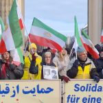 من عواصم الغرب إلى قلب الشارع الإيراني: صرخة واحدة في وجه الاستبداد… لا للشاه ولا للملالي تزامنًا مع استمرار الانتفاضة الوطنية في إيران، شهدت عدة عواصم ومدن أوروبية وأمريكية تظاهرات واسعة نظمها الإيرانيون الأحرار وأنصار منظمة مجاهدي خلق والمجلس الوطني للمقاومة الإيرانية، في مشهد جسّد امتداد الانتفاضة خارج الحدود. ففي بروكسل وأمستردام وأوسلو ولندن ودالاس وغوتنبرغ، تحدّى المتظاهرون برد الشتاء القارس ليرفعوا صوت الشعب الإيراني عاليًا، مطالبين بإسقاط النظام وإقامة جمهورية ديمقراطية تقوم على الحرية والعدالة.