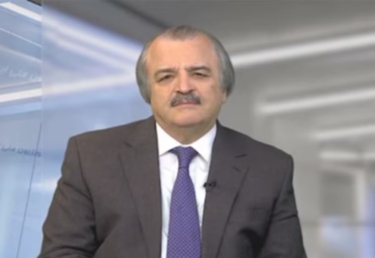 قبل أكثر من أسبوع تحدّث في باريس رئيس لجنة الشؤون الخارجية في "المقاومة الإيرانية" عن الوضع داخل إيران في أعقاب مقتل مرشد الجمهورية علي خامنئي وتنصيب ابنه مجتبى مرشداً جديداً مكانه، وتحدث أيضاً عن المشهد الاجتماعي في ظل "الحرب والقمع" وأنشطة "المقاومة داخل البلاد والآفاق المتوقعة للمرحلة المقبلة". وقد افتتح كلمته بتحديد أربعة أمور رئيسية "حالة المجتمع الإيراني"