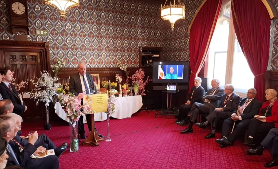 برلمانيون ونشطاء بريطانيون يطالبون بالاعتراف بالحكومة المؤقتة للمجلس الوطني للمقاومة الإيرانية في 26 مارس 2026، اجتمع مشرّعون بريطانيون وخبراء قانونيون ومدافعون عن حقوق الإنسان