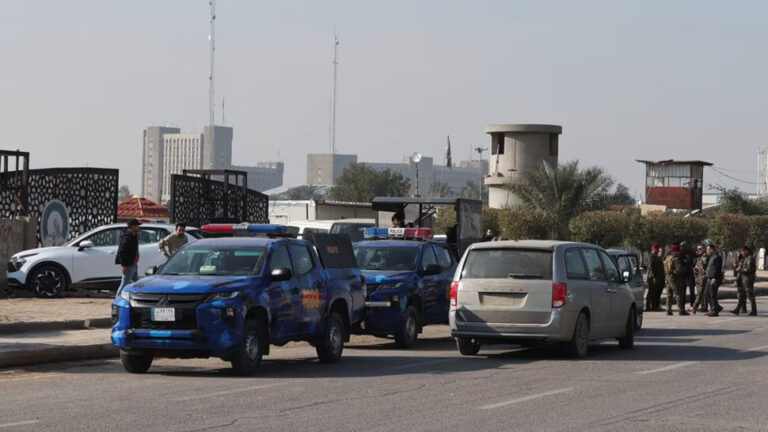 غارة جوية تستهدف مقر الحشد الشعبي في بغداد أفادت وكالة رويترز يوم السبت 14 مارس/آذار، نقلاً عن الشرطة العراقية، أن مقر قيادة قوات الحشد الشعبي في بغداد تعرّض لغارة جوية أسفرت عن وقوع خسائر بشرية.