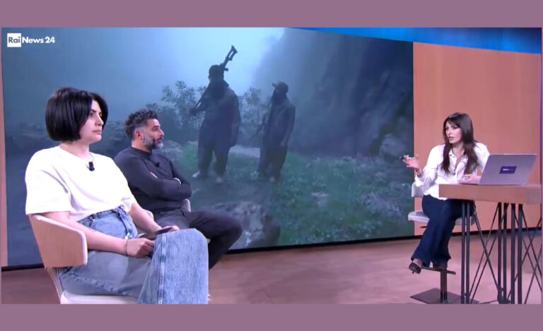 رينيو 24: إعدامات متتالية تطال مجاهدي خلق في إيران والنشطاء يطالبون بتدخل أممي استضافت قناة رينيو 24 الإيطالية في برنامجها الصباحي مقابلة حوارية مع الناشطة الإيرانية أذر کريمي،