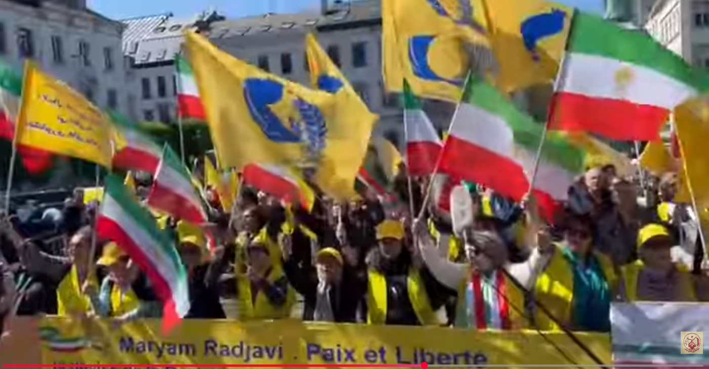 لا ليبر البلجيكية: متظاهرون في بروكسل يطالبون الاتحاد الأوروبي بالتحرك العاجل لوقف الإعدامات في إيران نشرت صحيفة لا ليبر البلجيكية تقريراً حول تظاهرة أقيمت في العاصمة