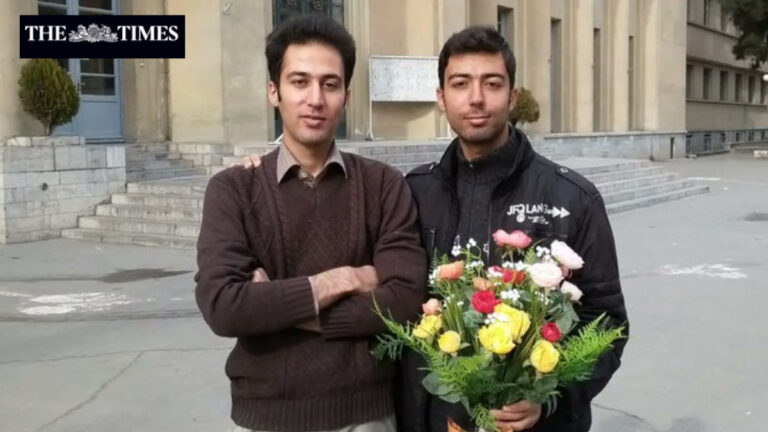 صنداي تايمز: النظام الإيراني يستغل الحرب لتصفية المقاومة، وشقيق السجين المعدوم يؤكد أن التحرير قرار داخلي نشرت صحيفة صنداي تايمز تقريراً مفصلاً يسلط الضوء على إقدام السلطات