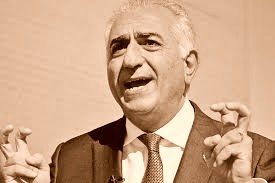 خريف الأوهام : توبيخ "وول ستريت جورنال" لابن الشاه وتهاوي مراهنات العودة على أجنحة الحروب عبدالرزاق الزرزور محامي وناشط حقوقي سوري تشهد الساحة السياسية الدولية المرتبطة بالملف الإيراني تحولاً جذرياً في قراءة طبيعة البدائل المطروحة