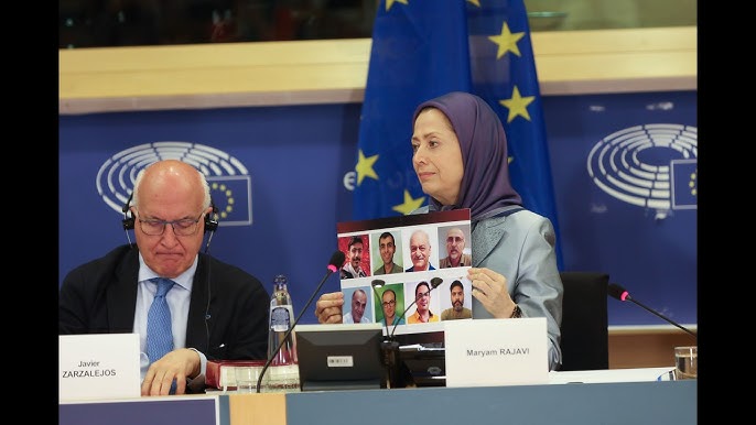 وكالة رويترز: المقاومة الإيرانية تندد بالصمت الأوروبي إزاء تصاعد الإعدامات على يد النظام الإيراني وفقاً لتقرير وكالة رويترز، انتقدت السيدة مريم رجوي، الرئيسة المنتخبة للمقاومة الإيرانية، تقاعس الدول الأوروبية وصمتها حيال موجة الإعدامات المتصاعدة في إيران. وأشارت الوكالة إلى أن هذا التنديد يأتي في أعقاب تنفيذ السلطات إعداماً جديداً يوم الأربعاء، ضمن ما تصفه المعارضة بأنه حملة قمع وحشية لتصفية المعارضين تحت غطاء الحرب.