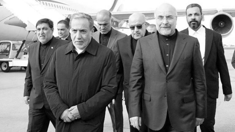 تصاعد الانقسام داخل النظام الإيراني حول المفاوضات مع واشنطن تتواصل حالة الصراع والانقسام داخل أجنحة النظام الإيراني حول ملف المفاوضات مع الولايات المتحدة،