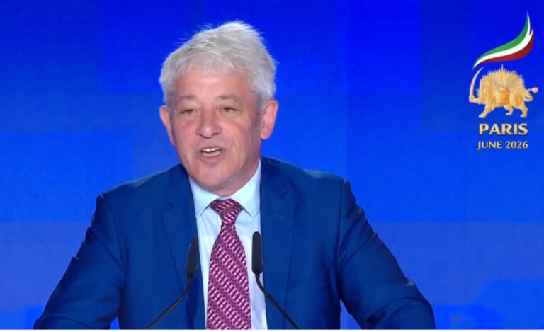 كلمة رئيس مجلس العموم البريطاني الأسبق جون بيركو في مؤتمر إيران الحرة 2026 عُقد مؤتمر «إيران الحرة 2026» في باريس بمشاركة دولية واسعة من أبرز الشخصيات السياسية والبرلمانية من مختلف دول العالم.
