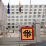 الاستخبارات الألمانية: إيران كثفت التجسس على المعارضين في أوروبا وحذرت من تصاعد التهديدات السيبرانية حذر جهاز الاستخبارات الألماني في تقريره السنوي لعام 2026 من تصاعد الأنشطة الاستخباراتية الإيرانية داخل ألمانيا