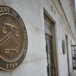 واشنطن وحلفاؤها يستهدفون الشبكة المالية لحزب الله بعقوبات جديدة أعلنت الولايات المتحدة والدول الأعضاء في مركز استهداف تمويل الإرهاب (TFTC) فرض حزمة جديدة من العقوبات استهدفت الشبكة المالية لحزب الله اللبناني