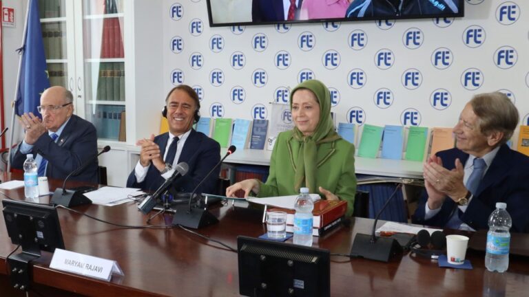 مريم رجوي في مؤسسة إيناودي الإيطالية: نظام الملالي لن يصمد أمام الانتفاضة والمقاومة المنظمة أكدت السيدة مريم رجوي، الرئيسة المنتخبة للمجلس الوطني للمقاومة الإيرانية، في كلمة ألقتها خلال مؤتمر في مؤسسة إيناودي الإيطالية،