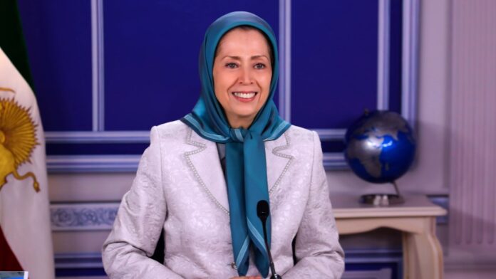 مريم رجوي: لو كان للنظام الإيراني أدنى درجات الاستقرار لما لجأ إلى الإعدامات عقد في مبنى بلدية مدينة كونيو الإيطالية، يوم الجمعة 23 أكتوبر 2026، مؤتمر حول أوضاع حقوق الإنسان في إيران