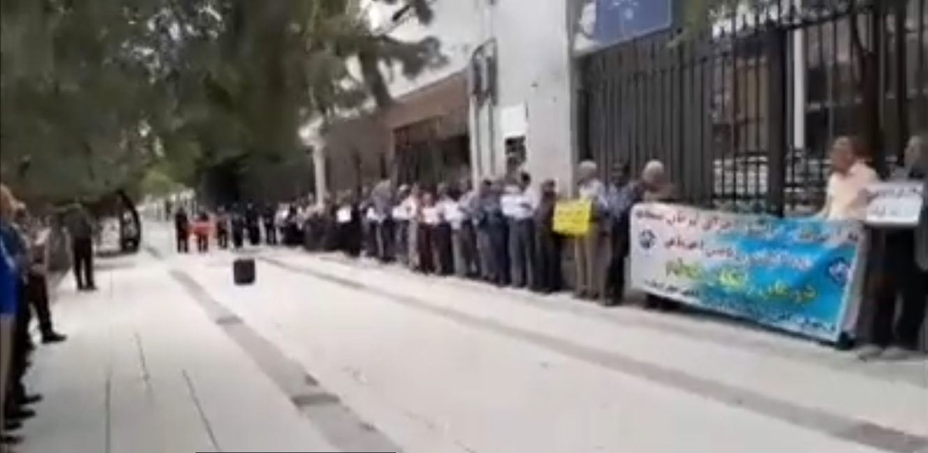 الاحتجاجات في إيران وشعارات تطالب بالإفراج عن المعتقلين