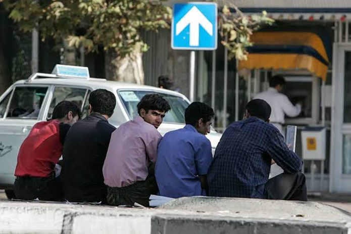 العمال في إيران وأزمة التأمين الإلزامي وفقدان الوظائف