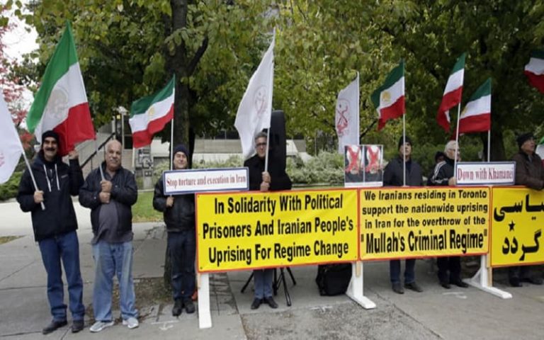  Iranian resistance’s supporters