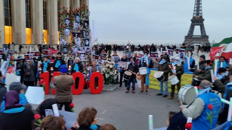 Supporters of MEK/PMOI in Paris gather to show solidarity with Iran Protests