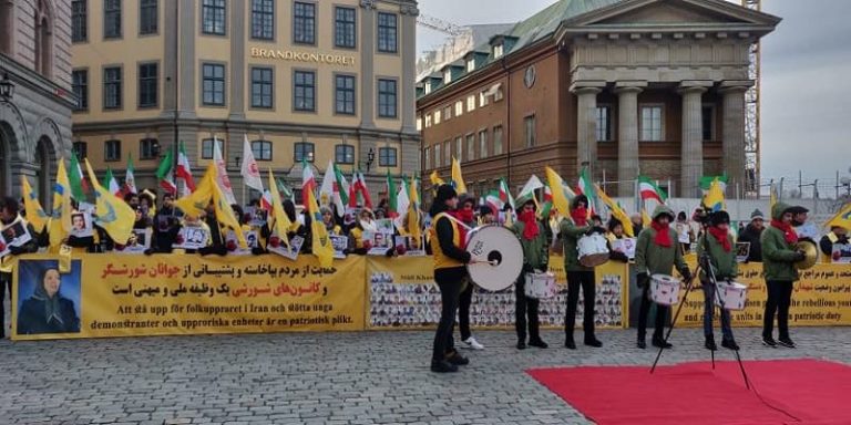 Supporters of MEK/PMOI in Sweden commemorate martyrs of Iran protests